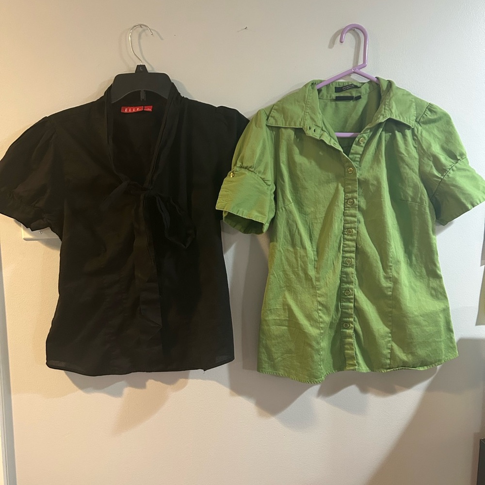 apt 9 essentials and Elle both size medium set of 2 button up shirts black